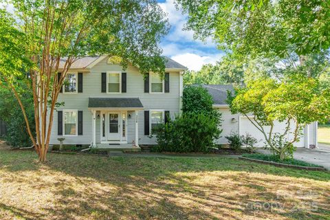 306 Parklake Court sold home in Parklake, Pineville, NC