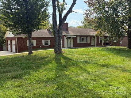 3532 16th Street sold home in Pink Eckard Estate, Hickory, NC