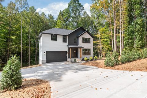 1357 Gaston Day School Road sold home in Cross Creek, Gastonia, NC