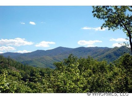 35 Rhododendron Drive sold home in Ridgewood Estates, Waynesville, NC