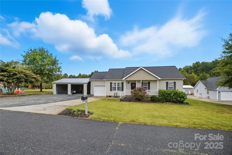 967 Russell Ridge Drive sold home in Russell Ridge, Catawba, NC