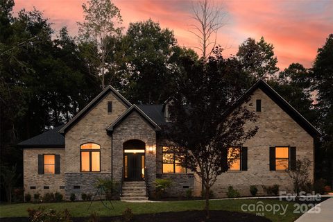 319 Inland Cove Court sold home in The Landing, Clover, SC
