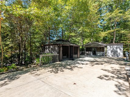 31 Boulder Drive