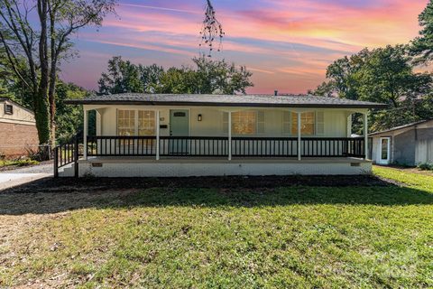 2427 Danforth Lane