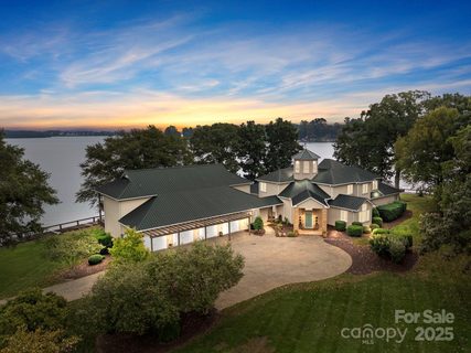 1890 Yacht Club Drive active home in Lincoln Forest, Denver, NC