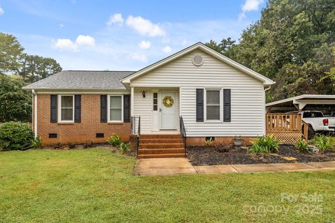 7717 Davis Road sold home in Heathergate, Mint Hill, NC
