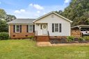 7717 Davis Road sold home in Mint Hill, SC