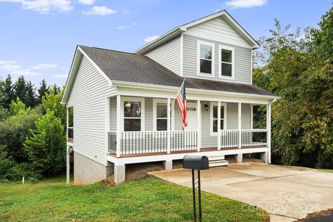 Homes in Ravenmont, Candler