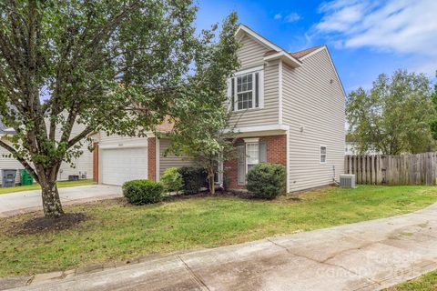 10531 Green Hedge Avenue sold home in Sinclair Place, Charlotte, NC