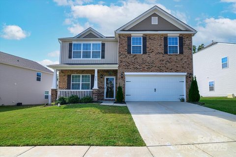 923 Elliott Road sold home in Sutton Farms, Charlotte, NC