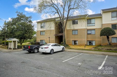 4816 Spring Lake Drive