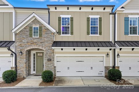 9209 Colin Crossing Court