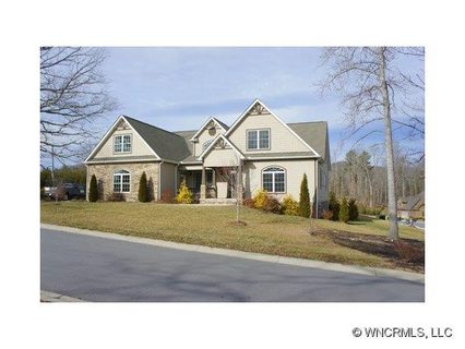 4 Sterling Oaks