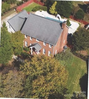 153 Cottontail Lane