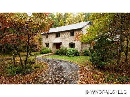 1 Sourwood Lane