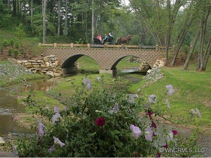 7 Greenlaurel Trail 6