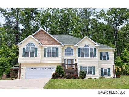 194 N Crab Meadow Dr sold home in Crab Creek Valley, Hendersonville, NC