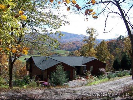 93 Hanlon Mountain Road sold home in Green Acres Estates, Leicester, NC