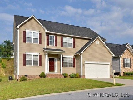 18 Secrest Drive sold home in Stonecrest, Arden, NC