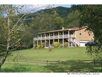 303 Mount Valley Rd
