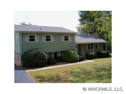 102 Tree Haven Boulevard