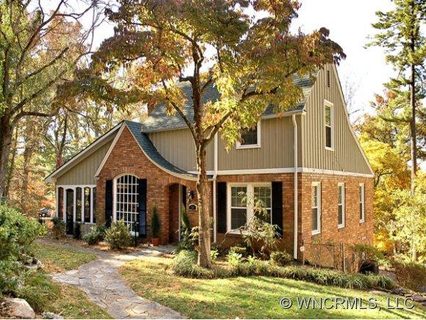 10 Redwood Road