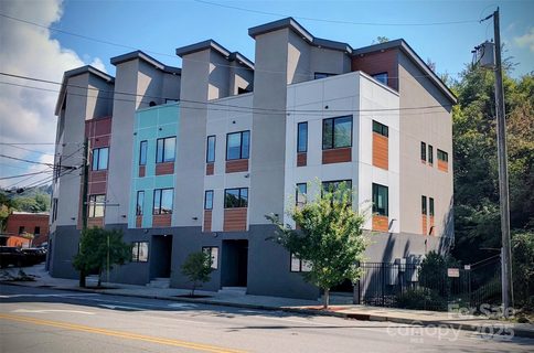 108 Southside Avenue sold home in Southside Townhomes, Asheville, NC
