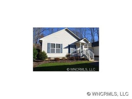8a Bent Grass Ct sold townhome in Fairway Villas, Black Mountain, NC