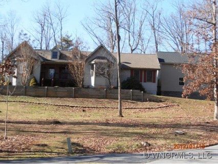 2 Candlestick Drive sold home in Lamplighter Estates, Zirconia, NC