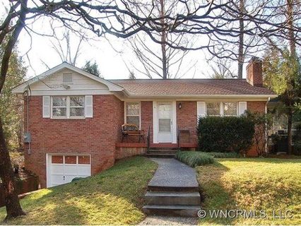 4 Oak Ridge Rd