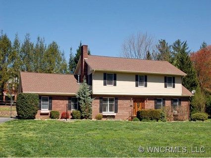 216 Raintree Drive