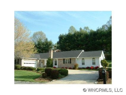 3231 Brightwater Farm Road sold home in Brightwater Farms Est, Hendersonville, NC