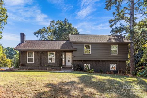 1830 Edgewater Drive