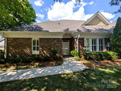 2741 Circa Drive sold home in Bella Sera Villas, Matthews, NC