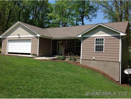 110 Tailfeather Lane
