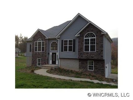 15 Rock View Court sold home in Crab Creek Valley, Hendersonville, NC