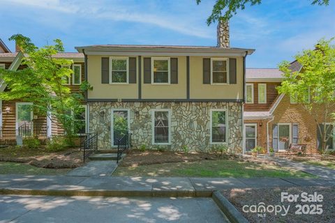 Homes in Camelot, Monroe
