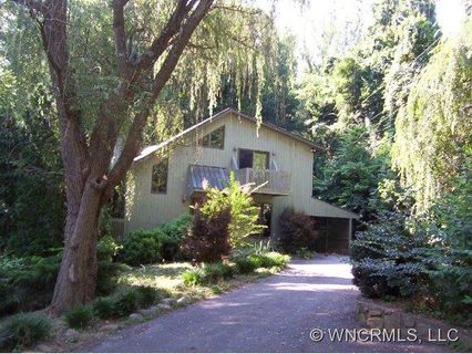 13 Pine Tree Road sold home in Lakeview Estates, Asheville, NC