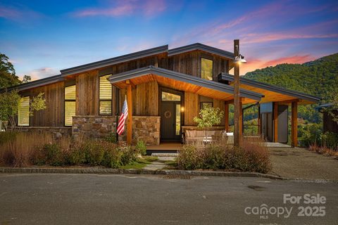 13 Switchgrass Lane pending home in Balsam Mountain Preserve, Sylva, NC