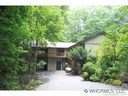 381 Locust Drive sold home in Maggie Valley, SC