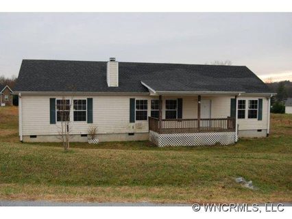 100 Lone Laurel sold home in Lone Laurel, Hendersonville, NC