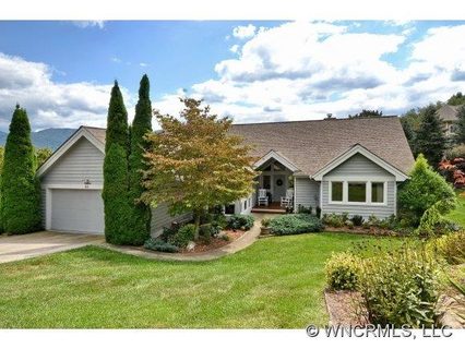 66 Summer Way sold townhome in The Overlook At Laurel Ridge, Waynesville, NC