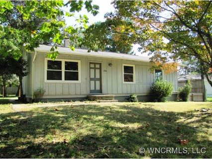 2004 Somerset Drive sold home in Arlington Ext Druid, Hendersonville, NC