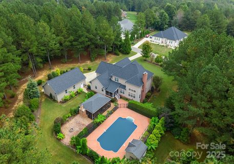 7133 Gildhall Court sold home in Killian Crossing, Denver, NC