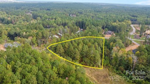 8090 Gulf Creek Road active lot in Riverchase Estates, Lancaster, SC
