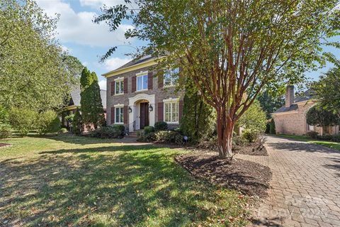 11940 James Richard Drive sold home in Vanderbilt At Providence, Charlotte, NC