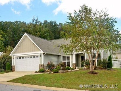 16 Sunview Circle sold home in Baldwin Cove, Arden, NC