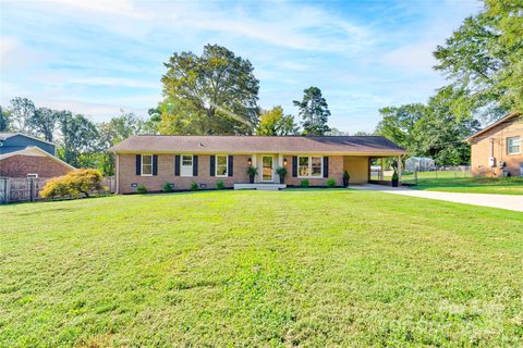 1612 N Oak Drive sold home in North Marlwood Park, Shelby, NC