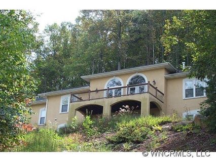 107 Heartwood Circle