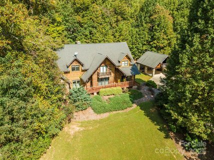 Homes in Treehaven, Black Mountain